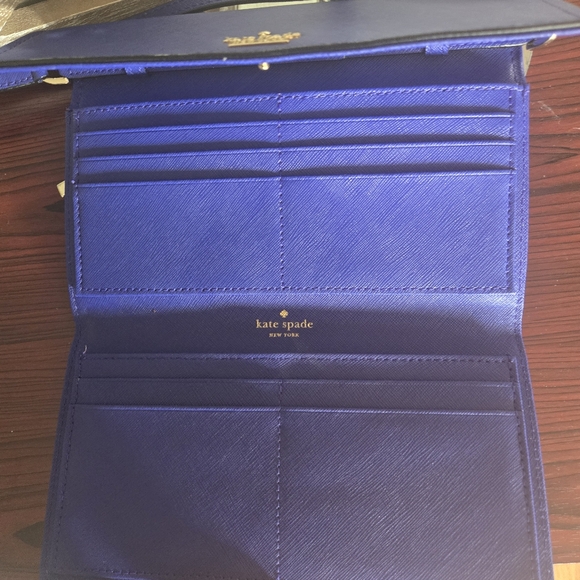 Kate Spade Crossbody ♠️ wallet - Picture 6 of 11